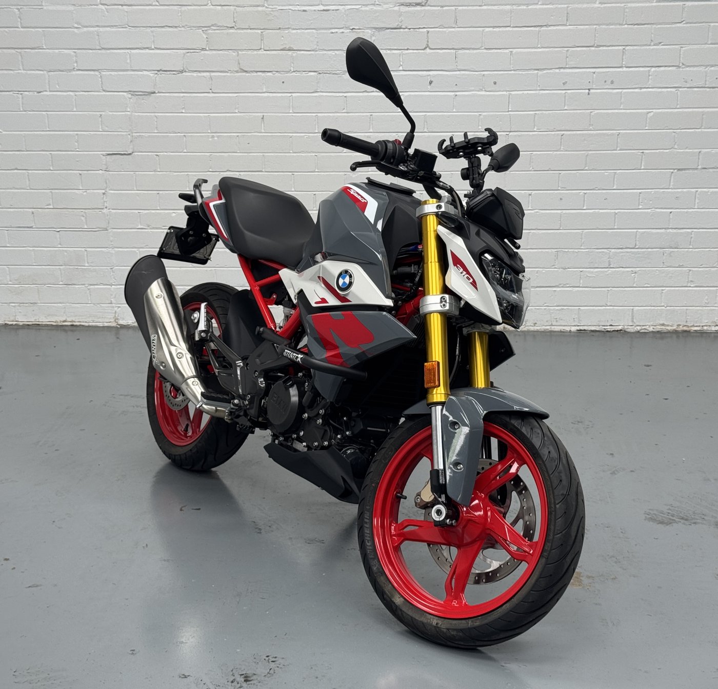 2022 BMW G310R
